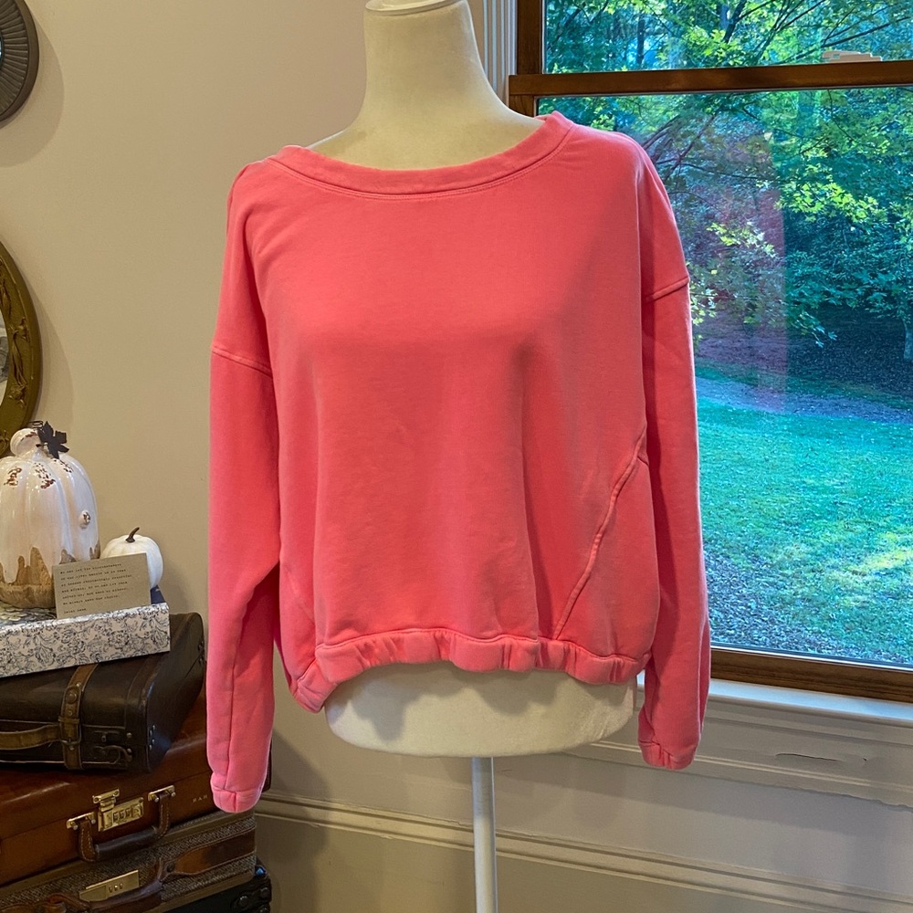 Anthropologie Pink Fleece oversized cropped sweatshirt. Size Large